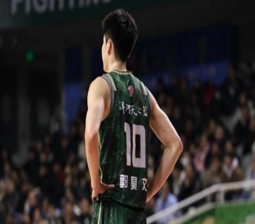 岁泰拳新星,顶撞裁判,白近斌致命,新葡京,新葡京app,新葡京娱乐,新普京赌场