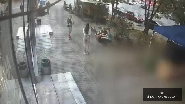 贝维斯双响,卡迪斯助三,领先海牛,新葡京,新葡京app,新葡京娱乐,新普京赌场